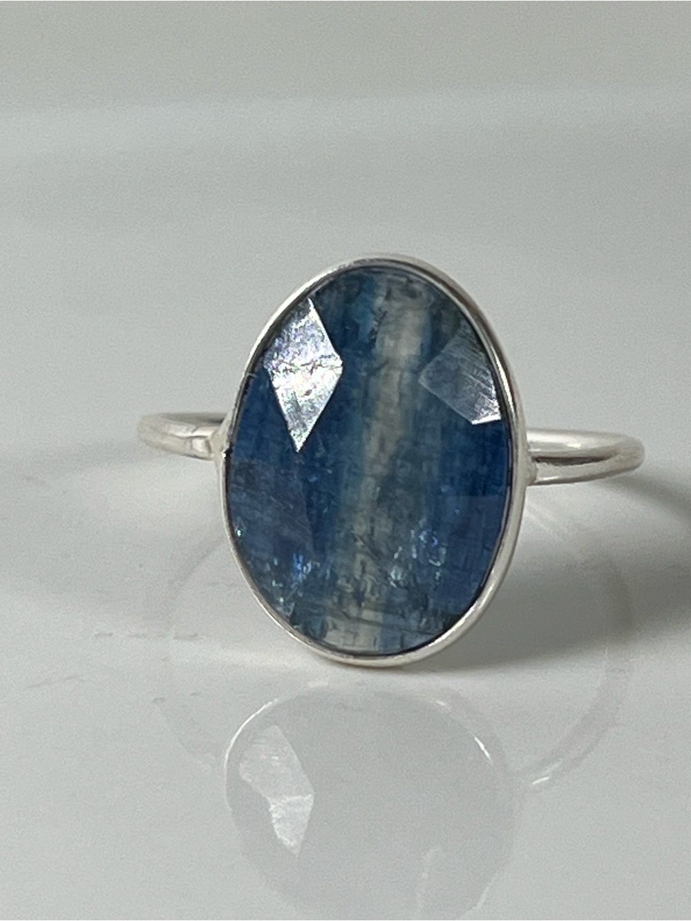 Solid Sterling Silver 925 Banded Kyanite Gemstone Flat Stacker Ring Size 8.75
